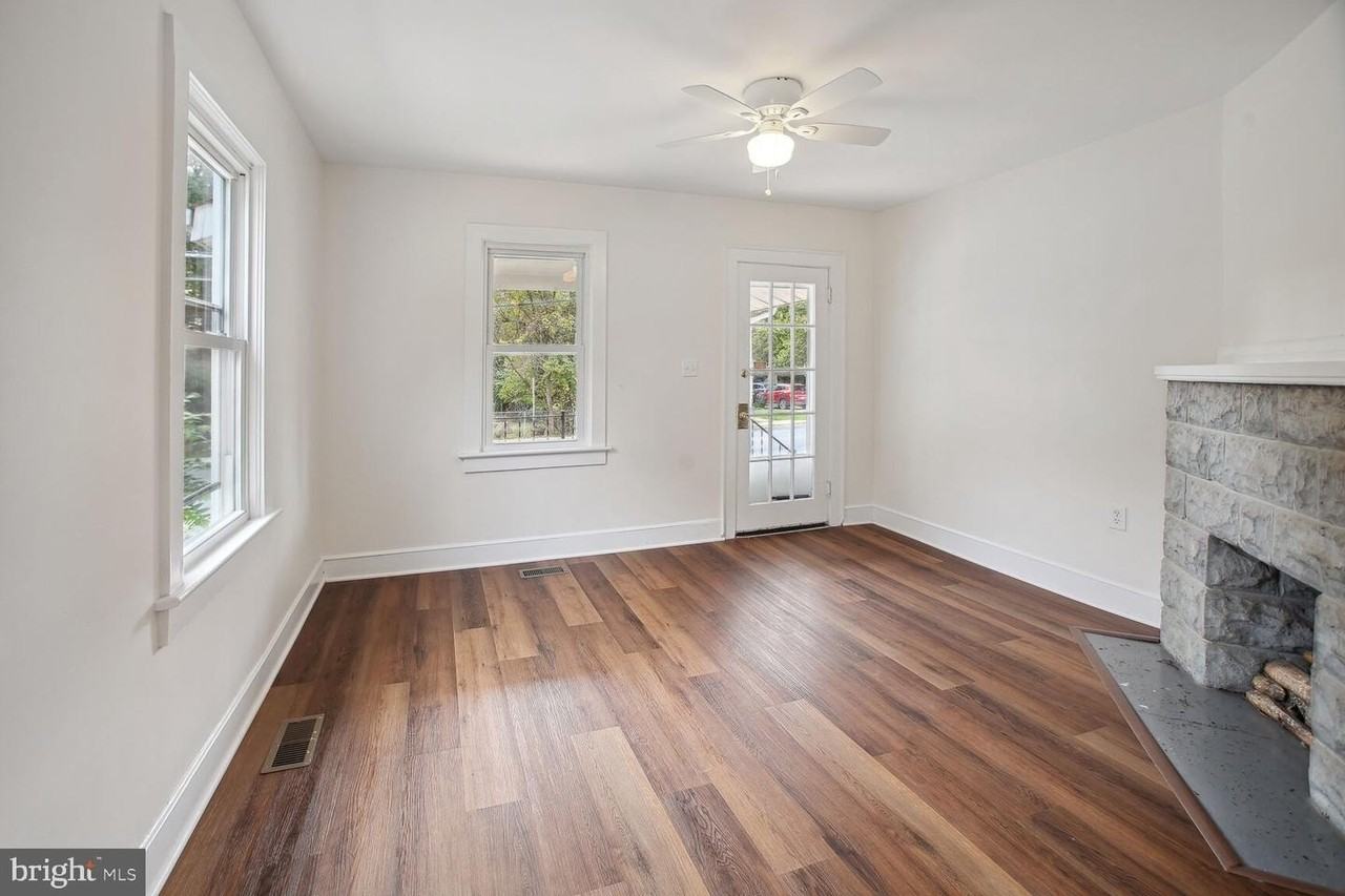 3904 Queensbury Rd - Photo 3 of 22