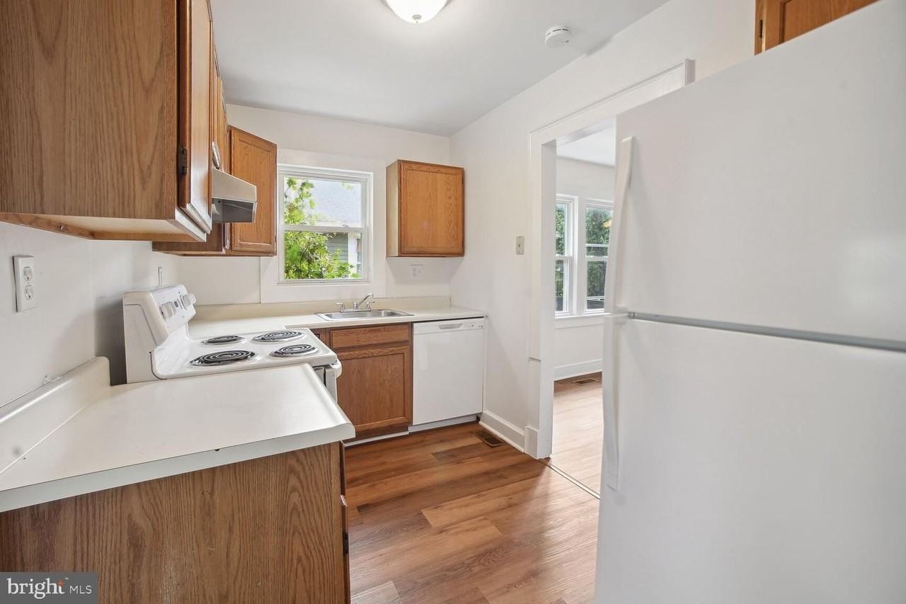 3904 Queensbury Rd - Photo 7 of 22