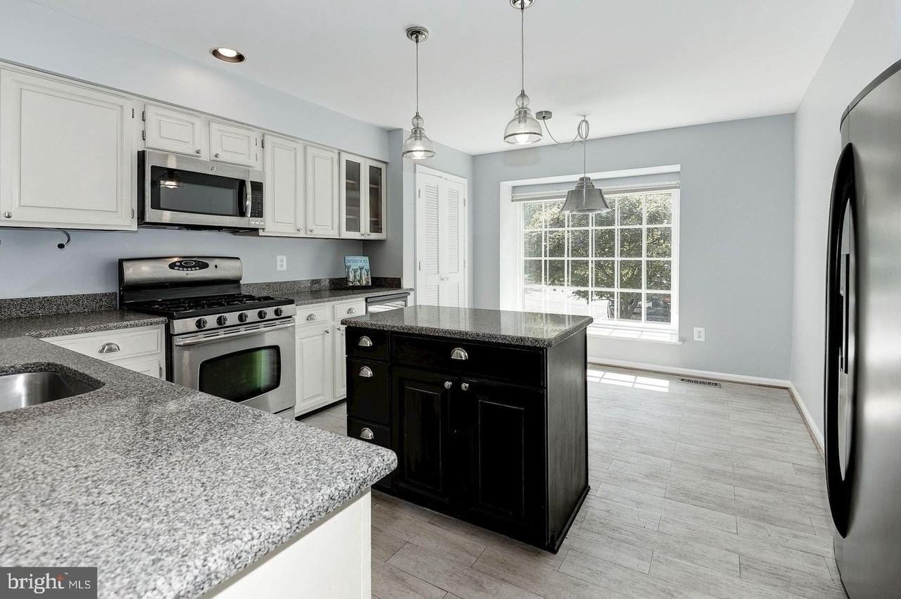 11748 Great Owl Cir - Photo 3 of 28