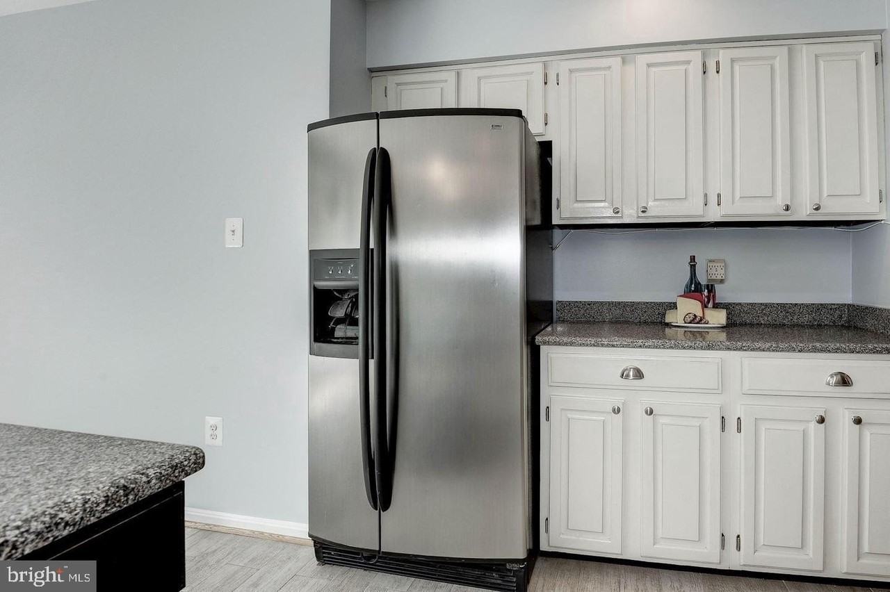 11748 Great Owl Cir - Photo 5 of 28