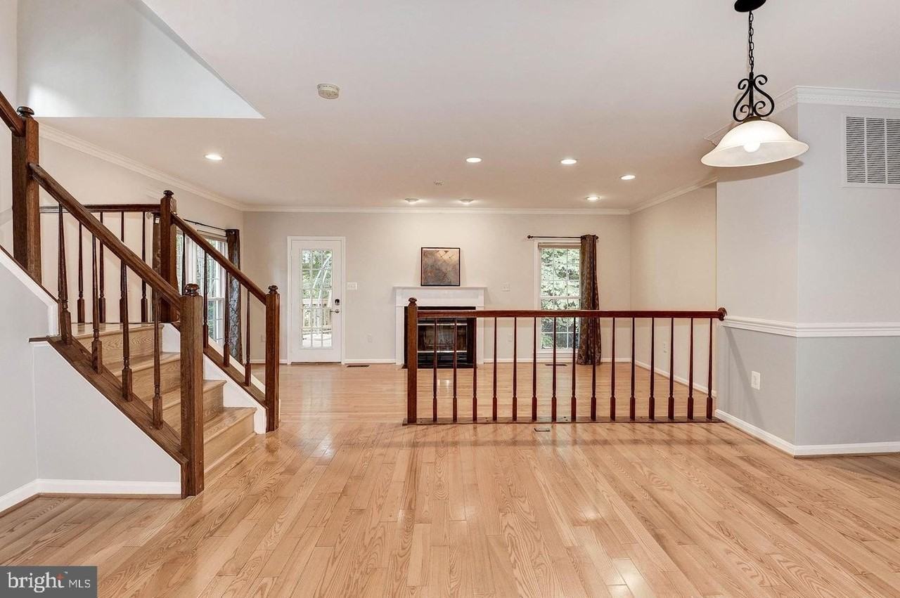 11748 Great Owl Cir - Photo 7 of 28