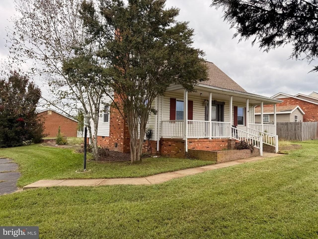 11501 Harvestdale Dr - Photo 2 of 3