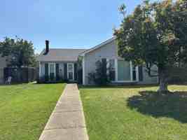 featured image of 3828 Cedar Ave
