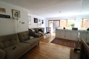 734 Lombard St #1 - Photo 1 of 1