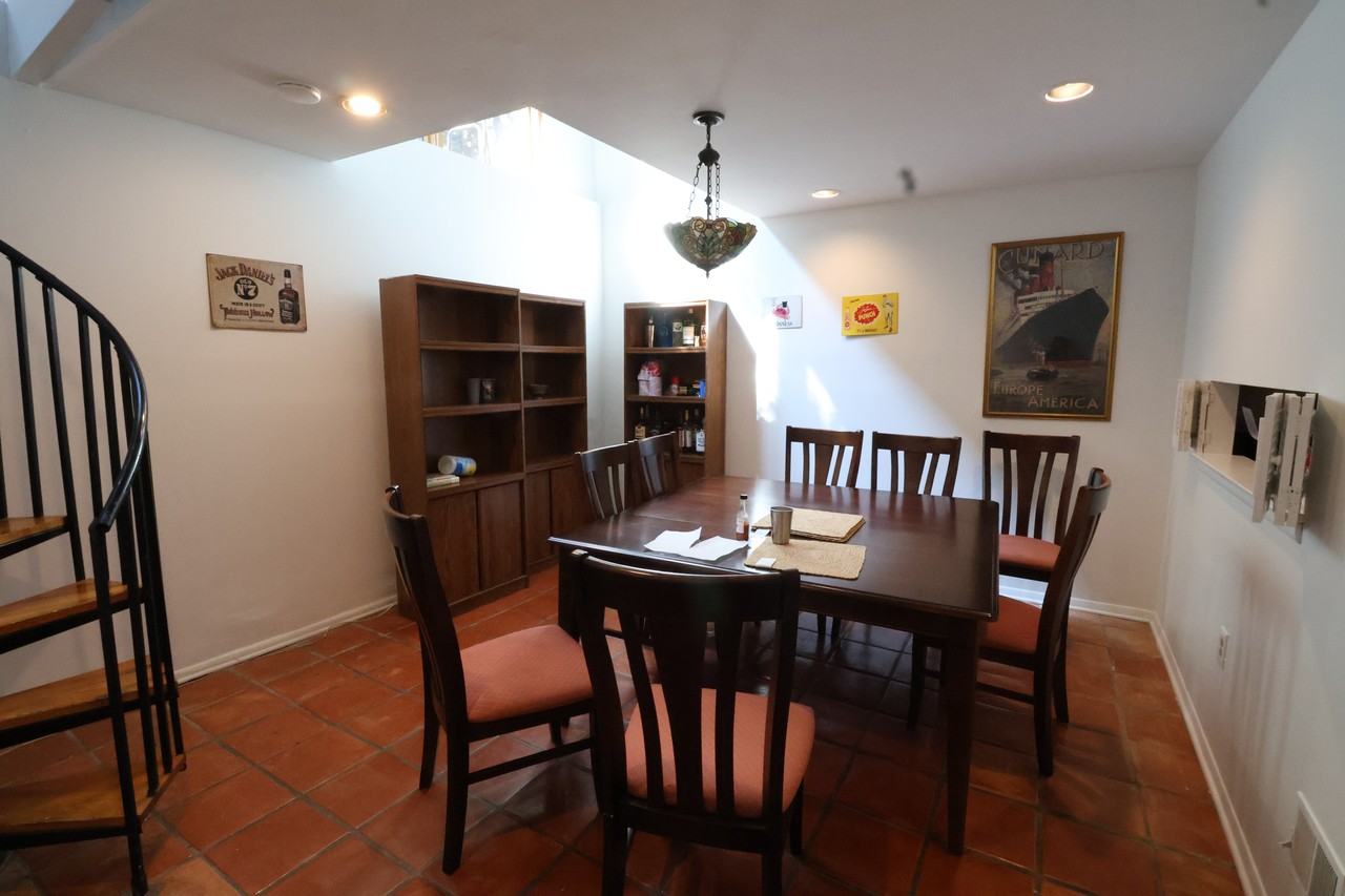 734 Lombard St #1 - Photo 2 of 11