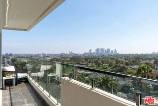 838 N Doheny Dr #1001 - Photo 3 of 8