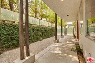 538 Broadway St #1 - Photo 6 of 8