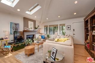 2417 Bryan Ave - Photo 4 of 8
