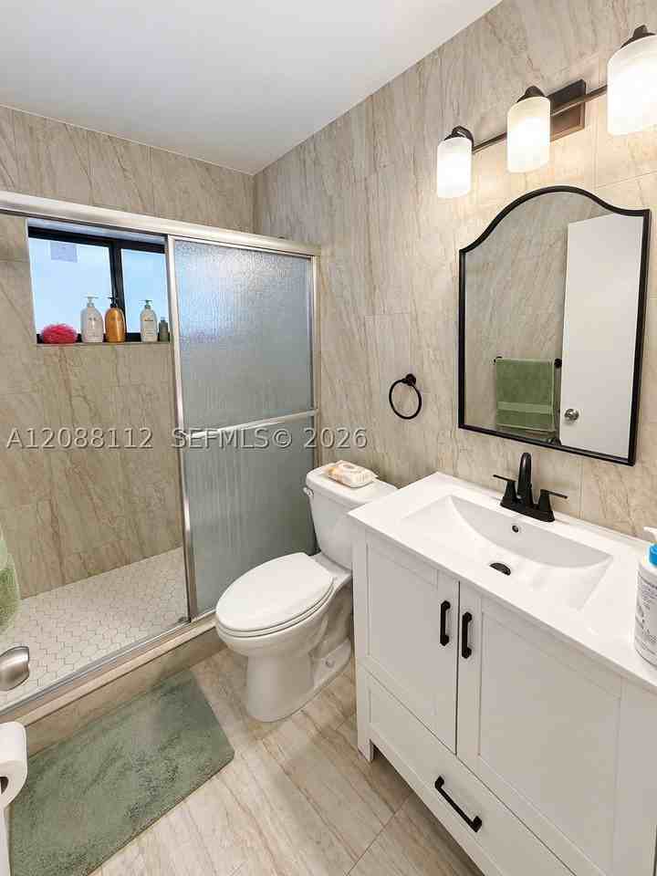 747 Sw 5th St - Photo 5 of 7