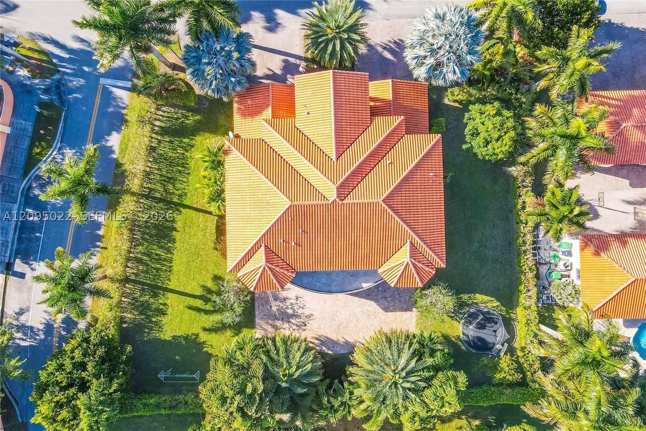 19529 Sw 80th Ct - Photo 6 of 50