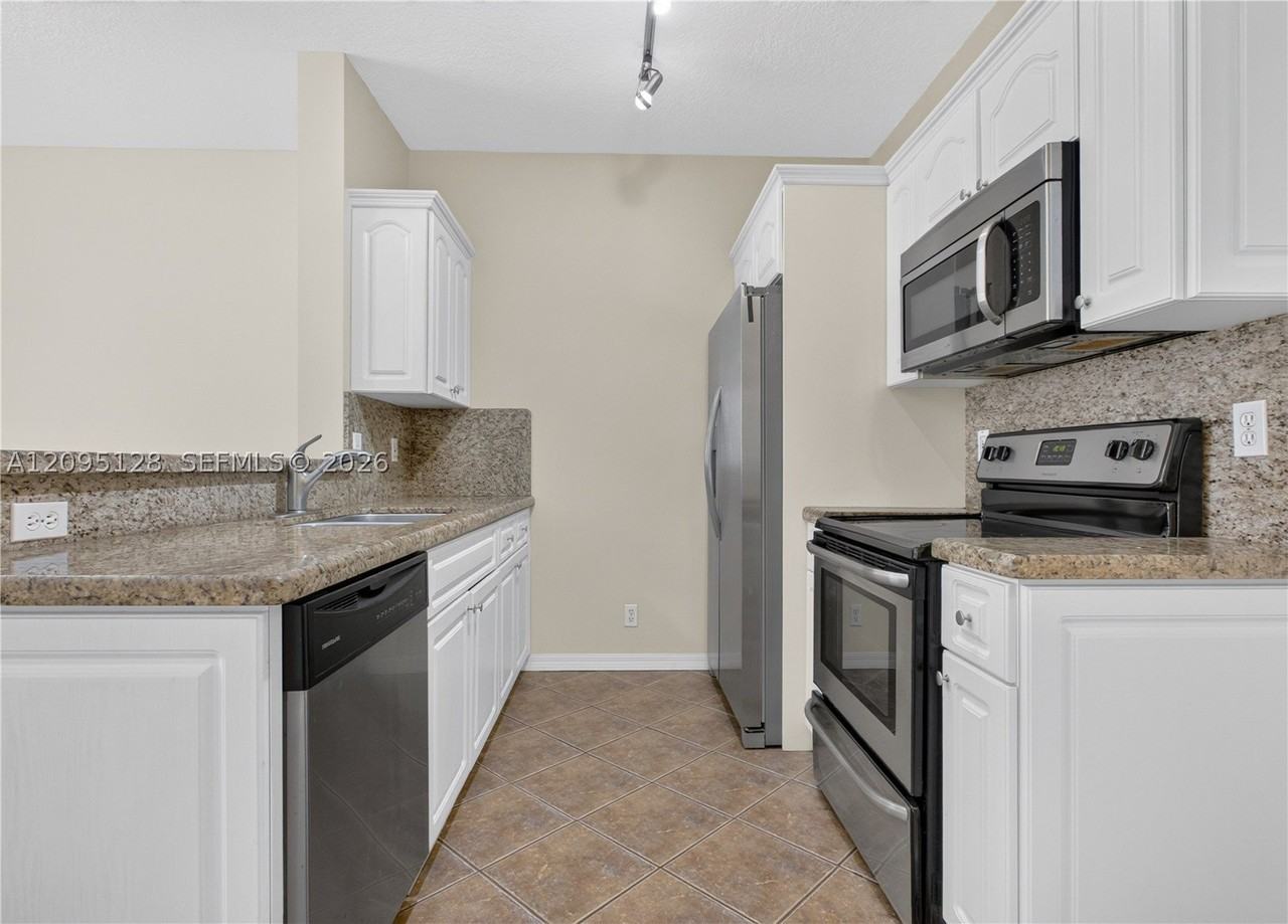 3677 San Simeon Cir - Photo 5 of 50