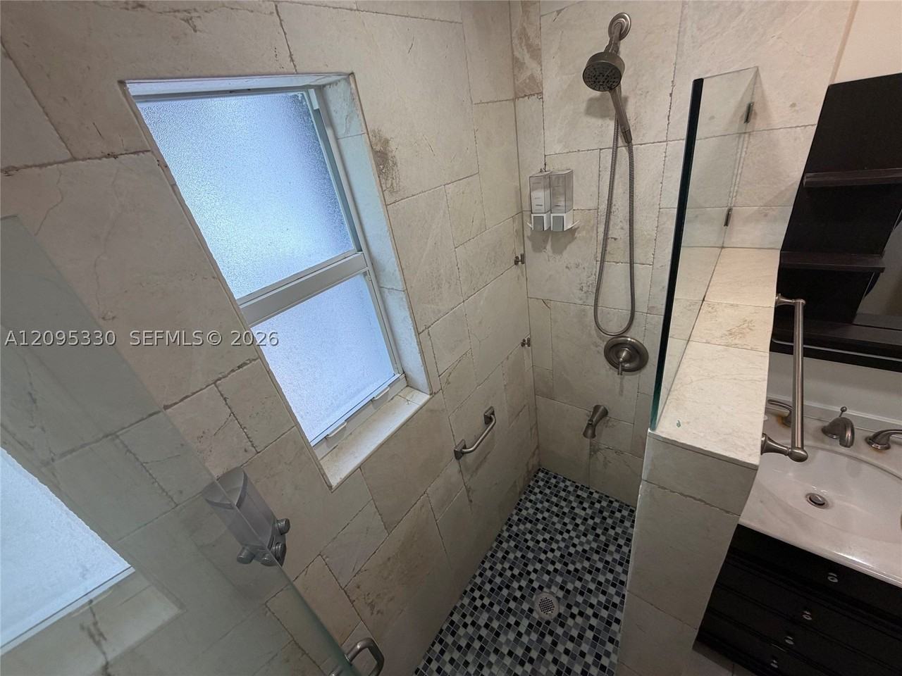 1047 Sw 76th Ave #1045 - Photo 4 of 23