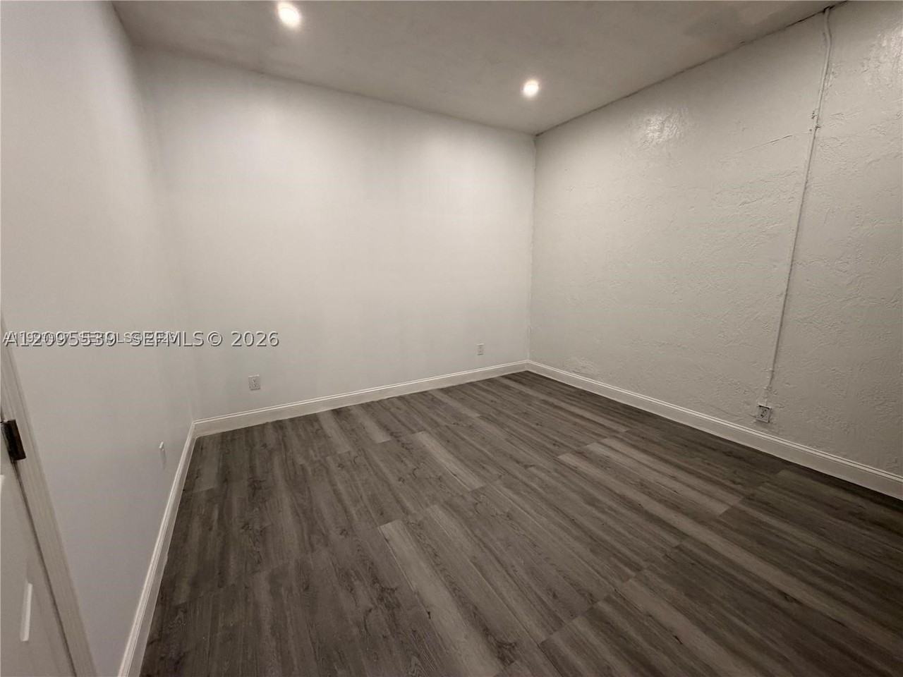 2804 Nw 7th Ct #2804 - Photo 6 of 7