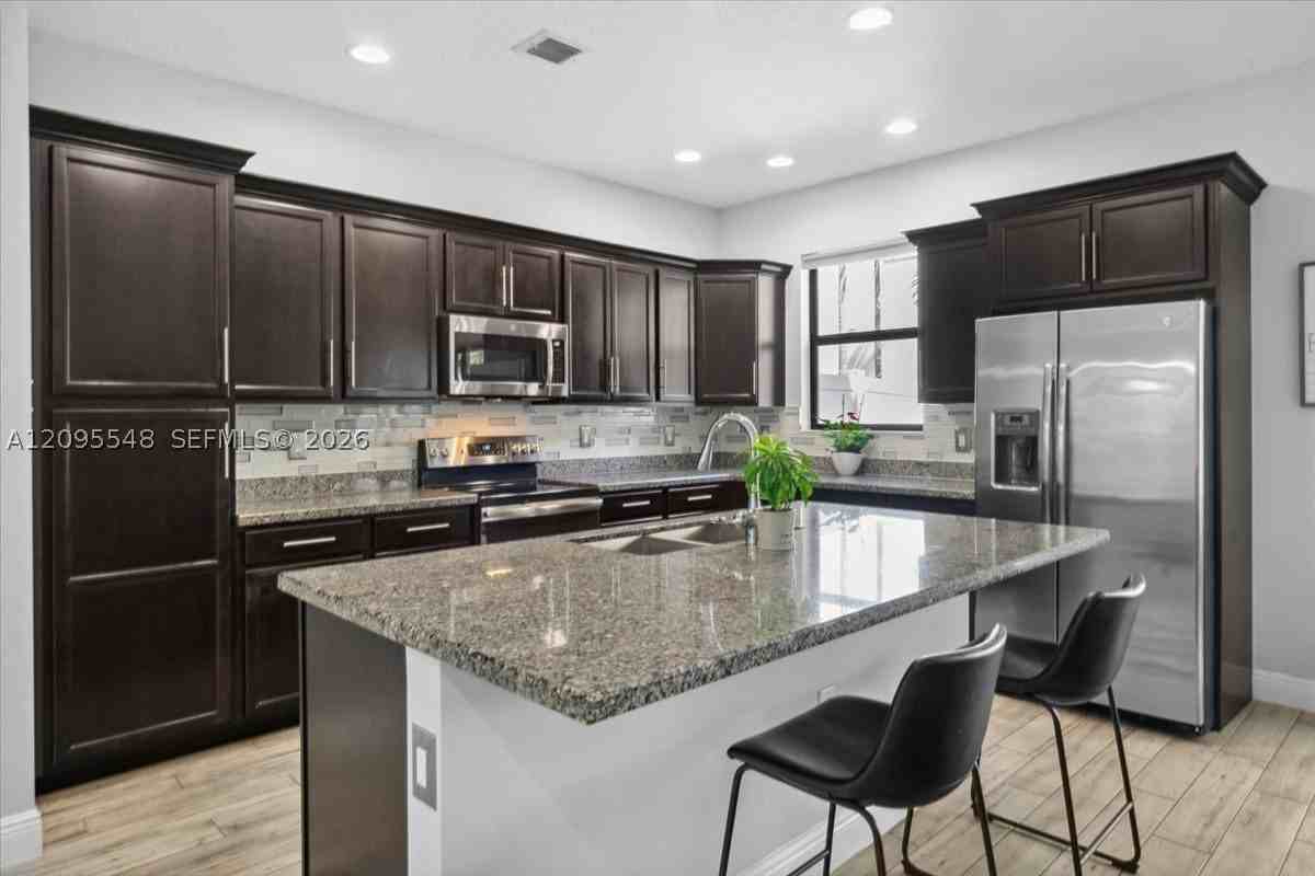 20975 Nw 1st Ct - Photo 6 of 27