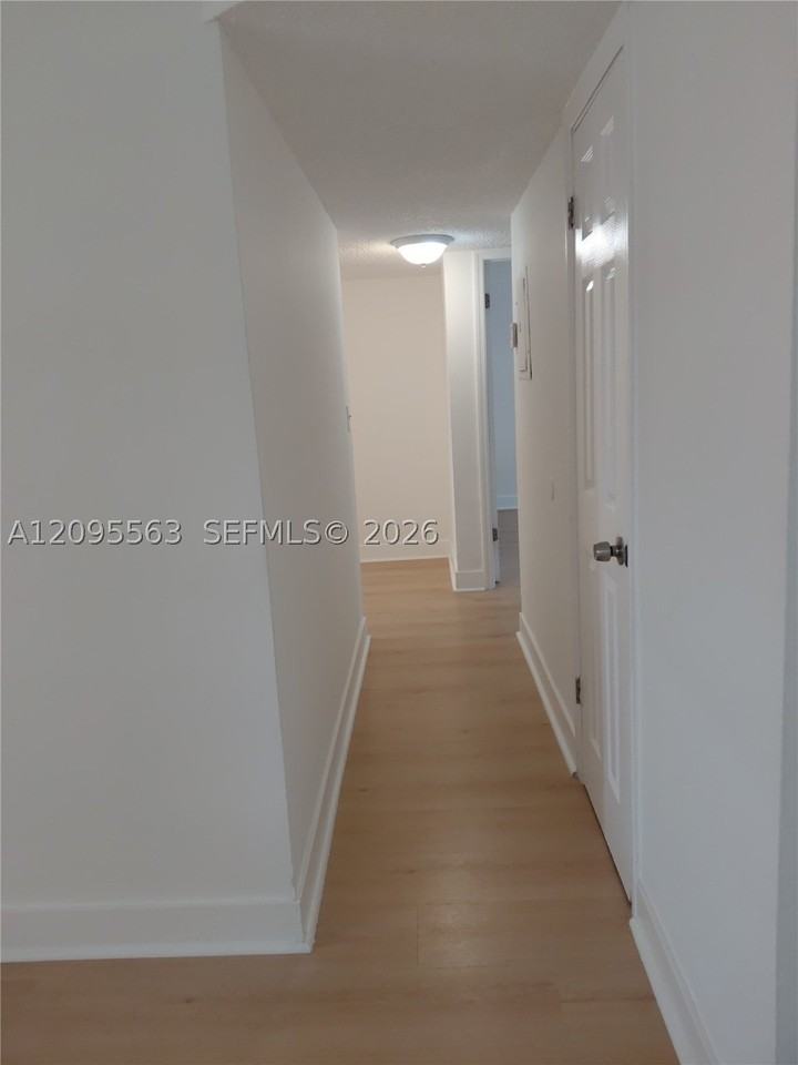 5441 W 24th Ave #11 - Photo 5 of 6