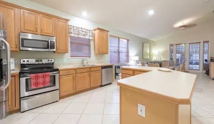13345 Meadow Bay Loop - Photo 2 of 25