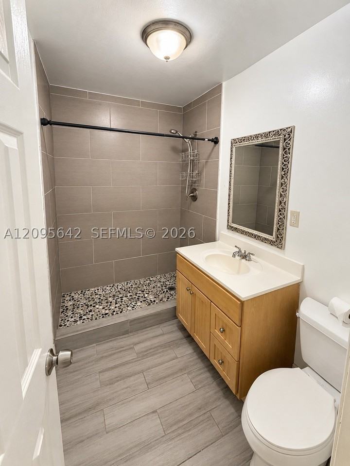 2519 Nw 62nd Ter - Photo 6 of 10
