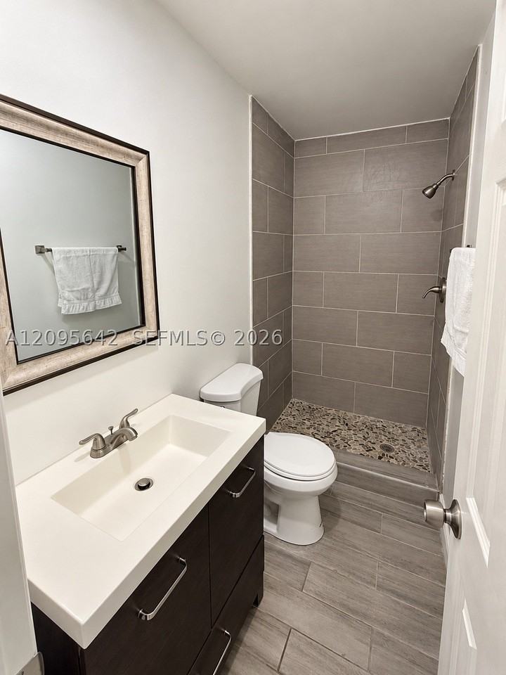 2519 Nw 62nd Ter - Photo 7 of 10