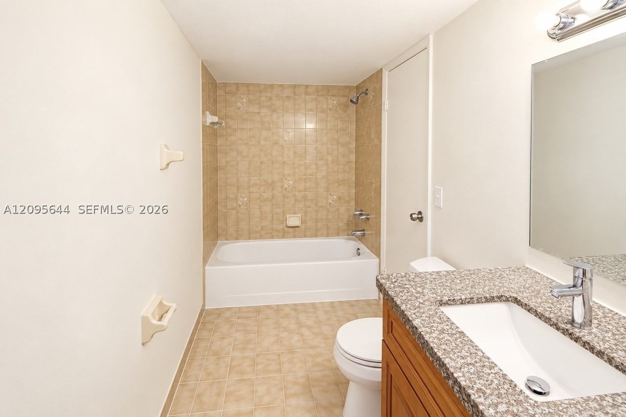 11750 Sw 18th St #416I - Photo 6 of 16