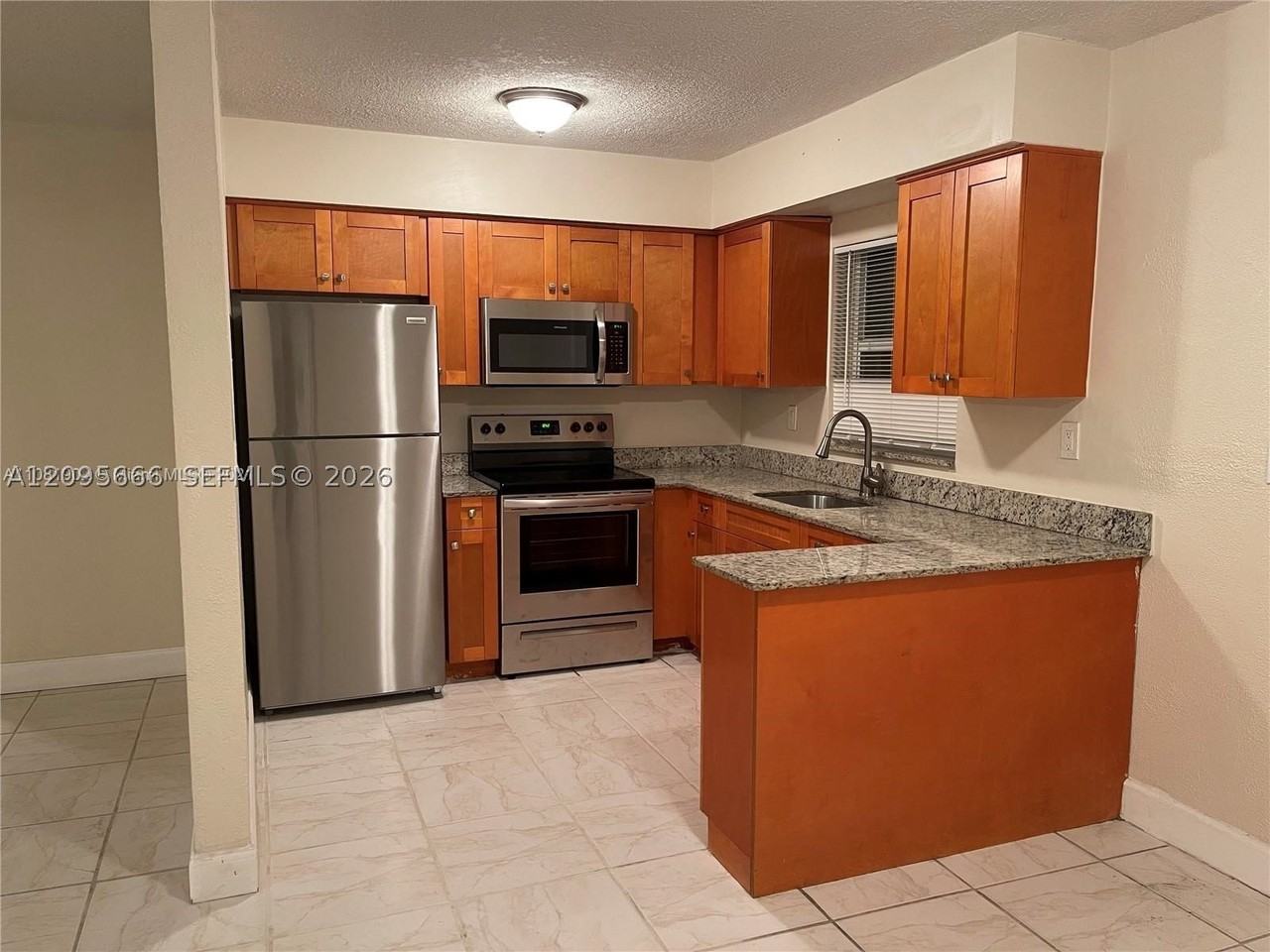 7601 Venetian St #4 - Photo 6 of 15