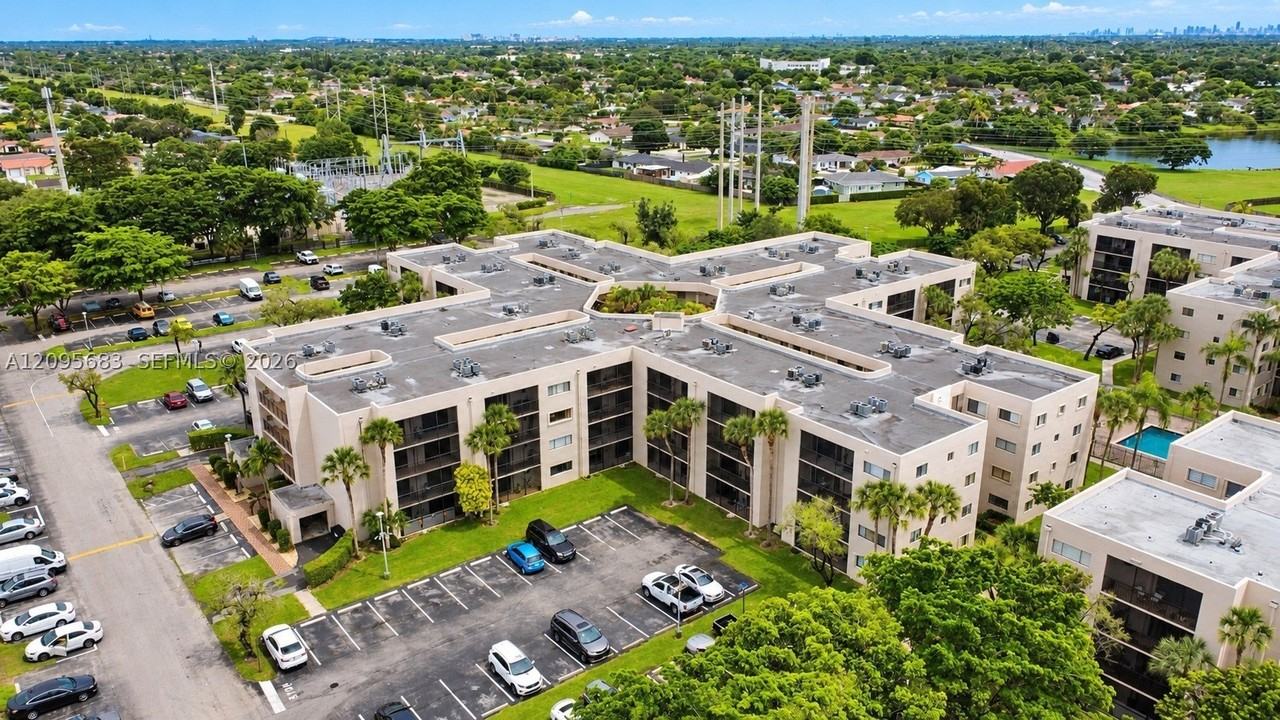 8400 Sw 133rd Avenue Rd #318 - Photo 4 of 21