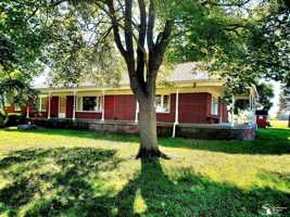 featured image of 5889 E Albain Rd