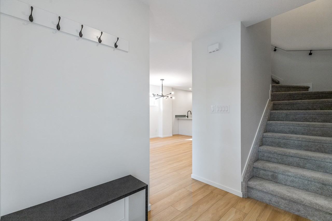 11440 87 Street Northwest - Photo 6 of 28