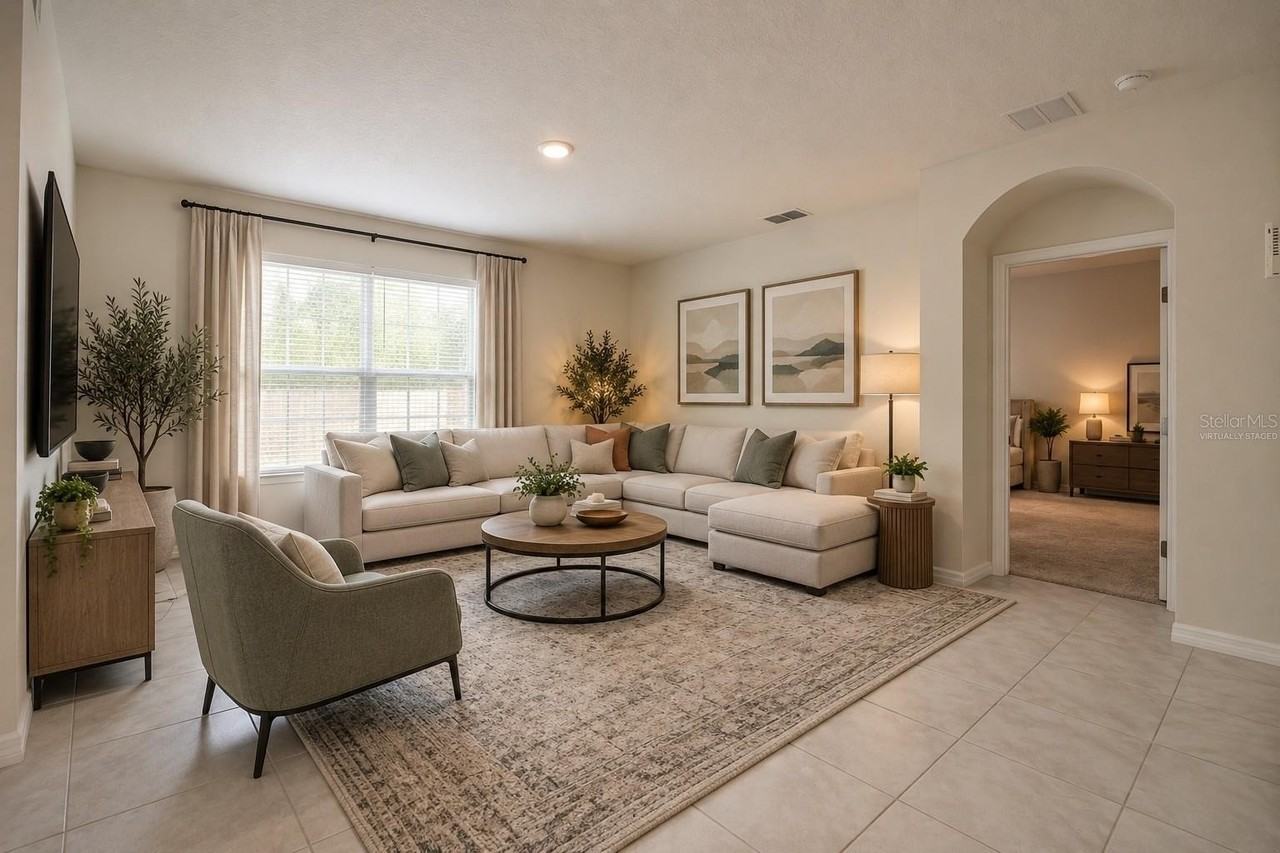 3021 Country Club Cir - Photo 5 of 36