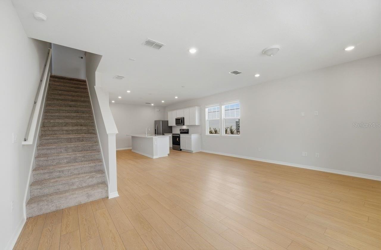 6254 Sunny Time Ave - Photo 3 of 25