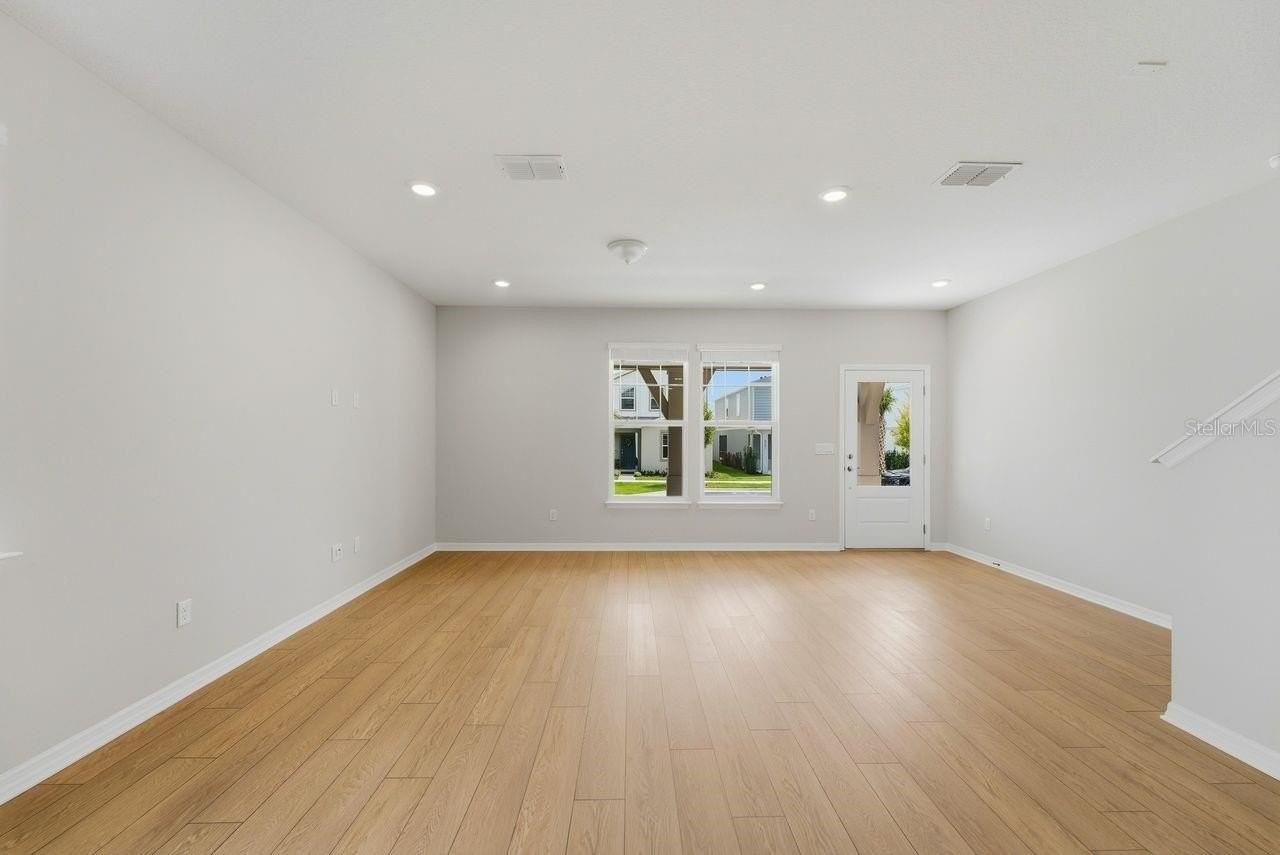 6254 Sunny Time Ave - Photo 6 of 25