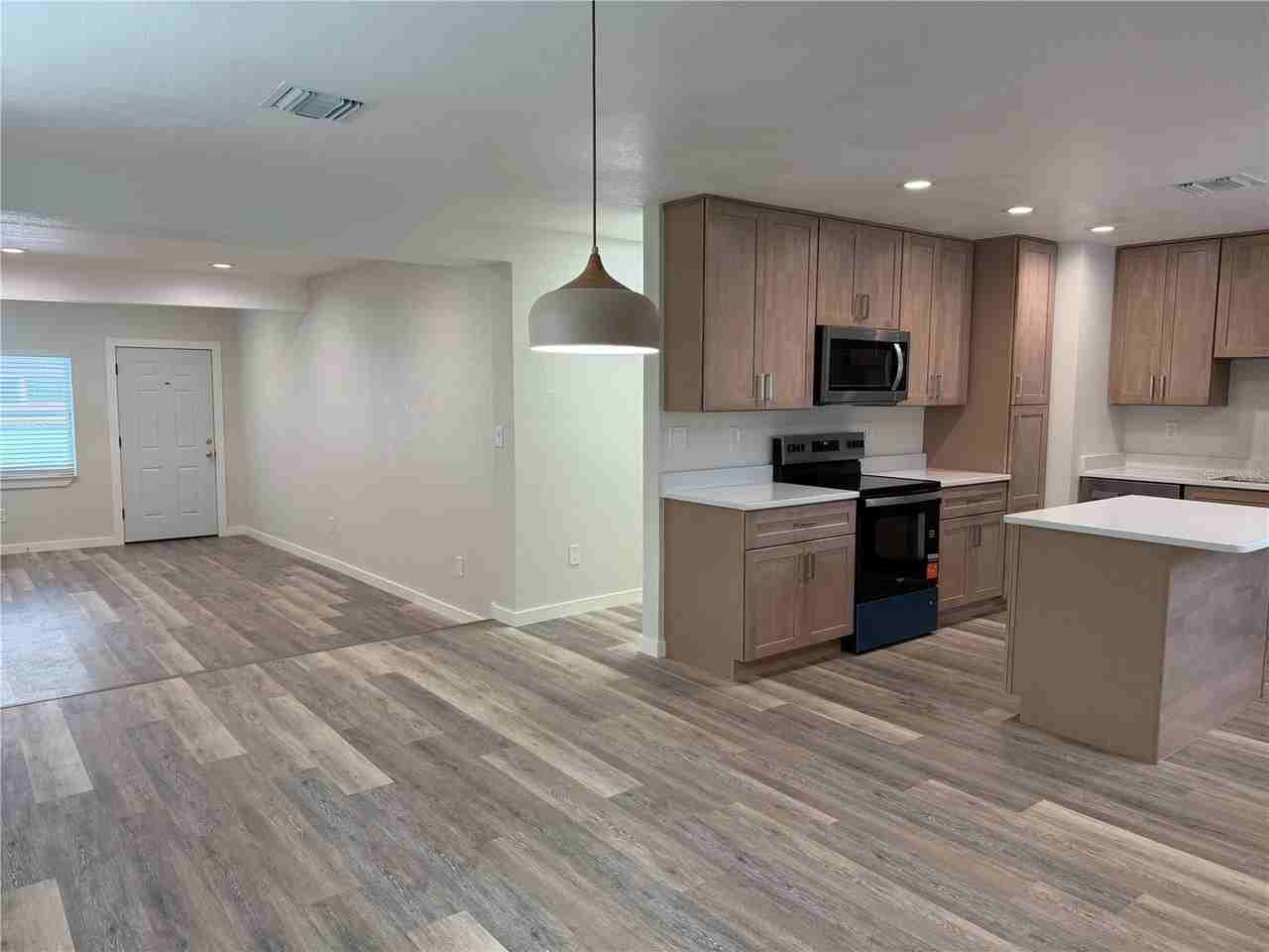 301 Lesesne St - Photo 6 of 35