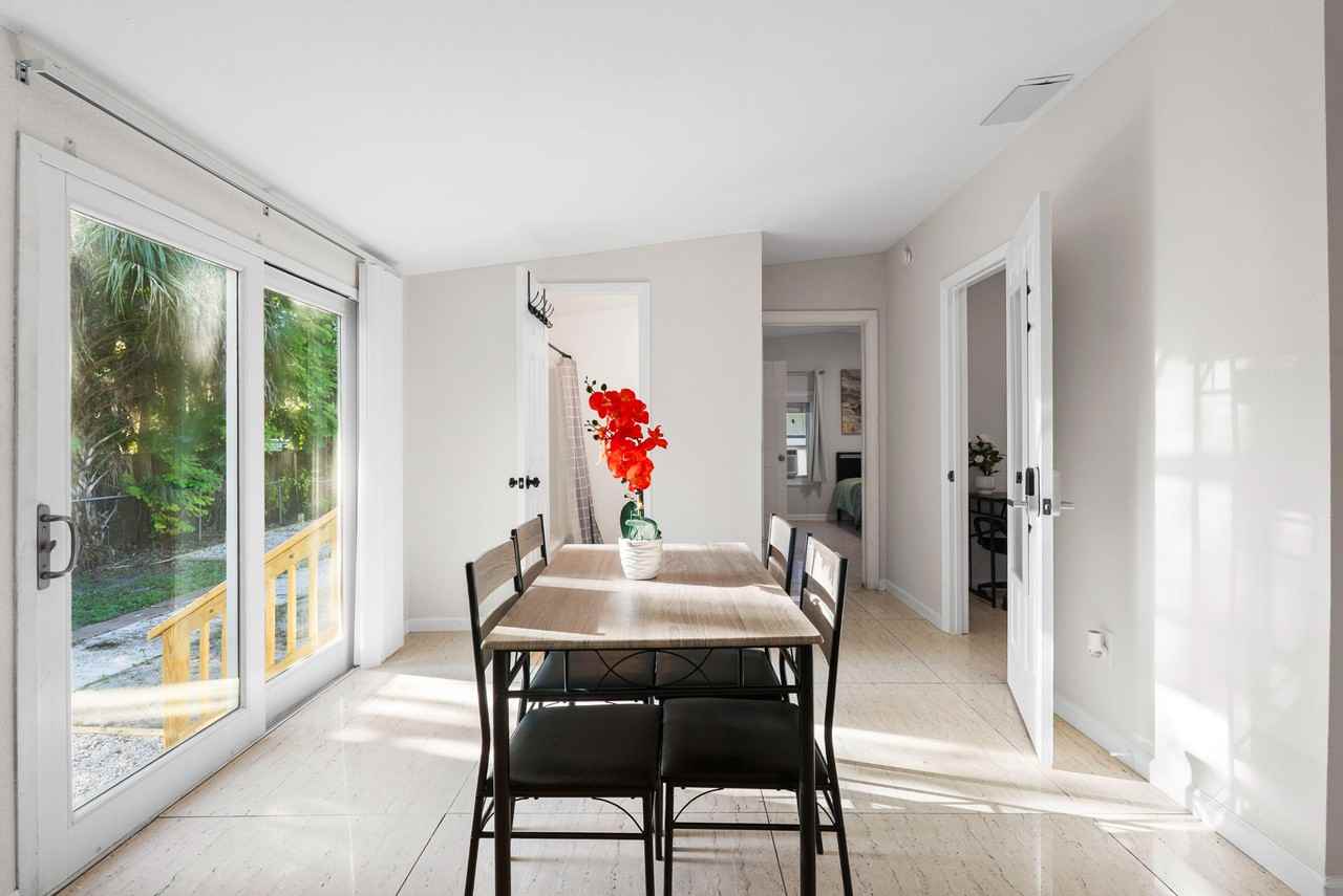 Lenox Ave - Photo 3 of 18