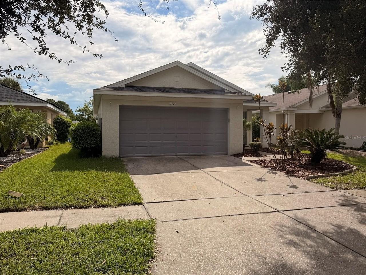 11422 Crestlake Village Dr - Photo 2 of 23