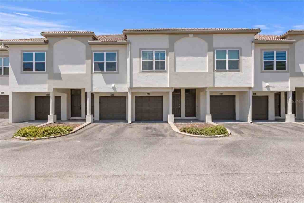 1040 Normandy Trace Rd - Photo 2 of 37