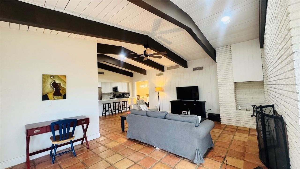 10380 Tangelo Rd - Photo 4 of 43