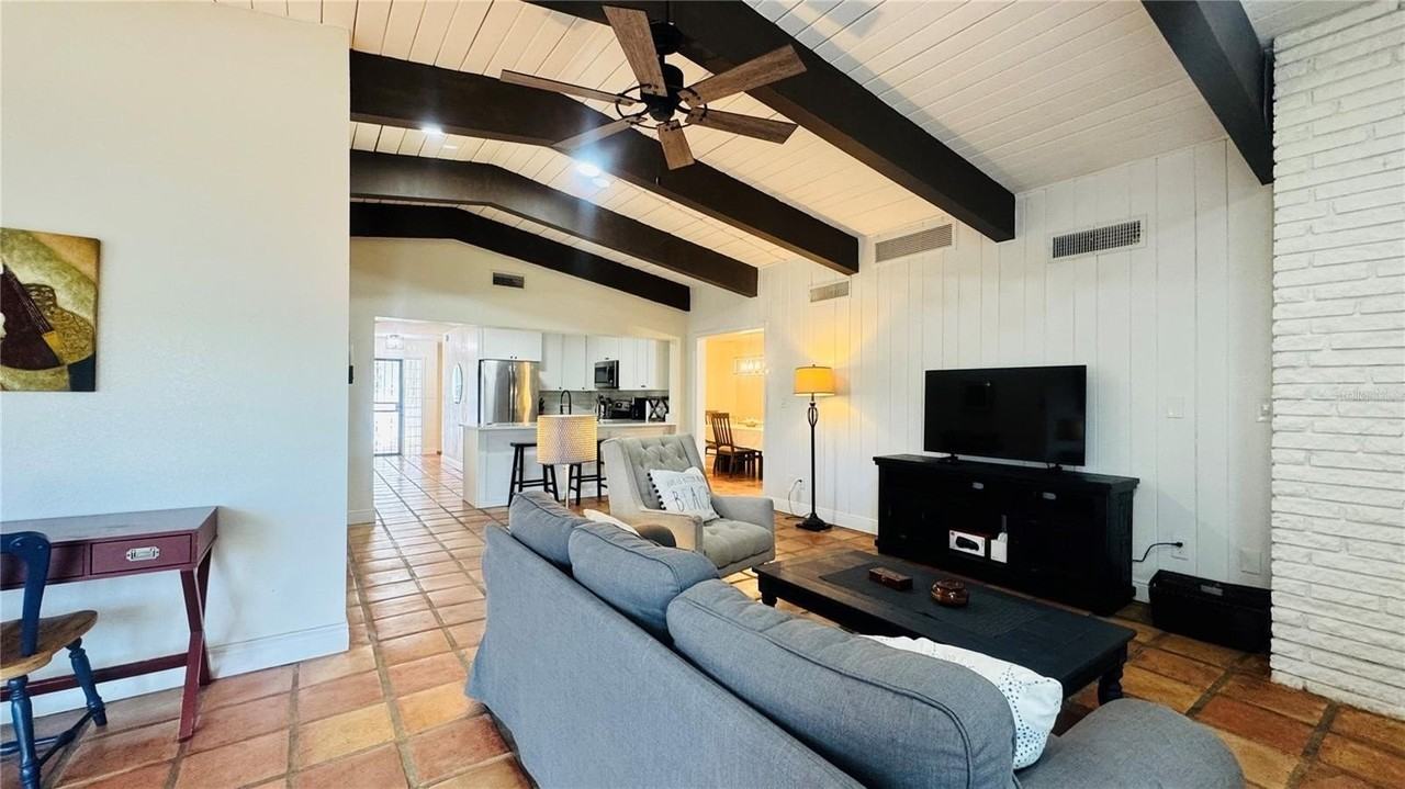 10380 Tangelo Rd - Photo 5 of 43
