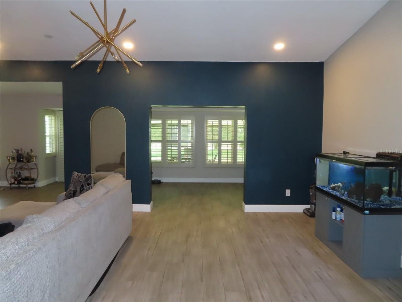 28524 Twinbrook Ln - Photo 3 of 20