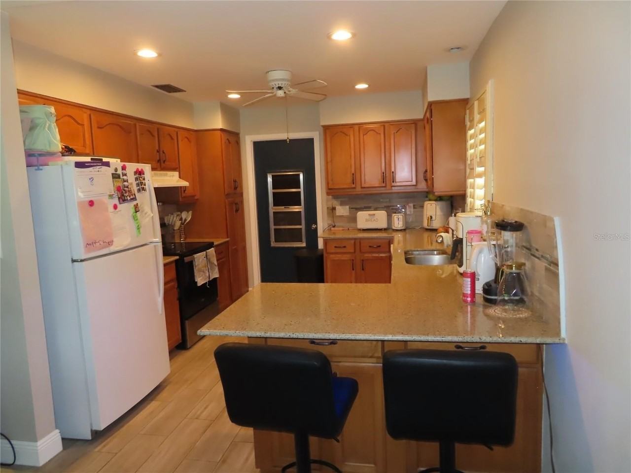 28524 Twinbrook Ln - Photo 6 of 20