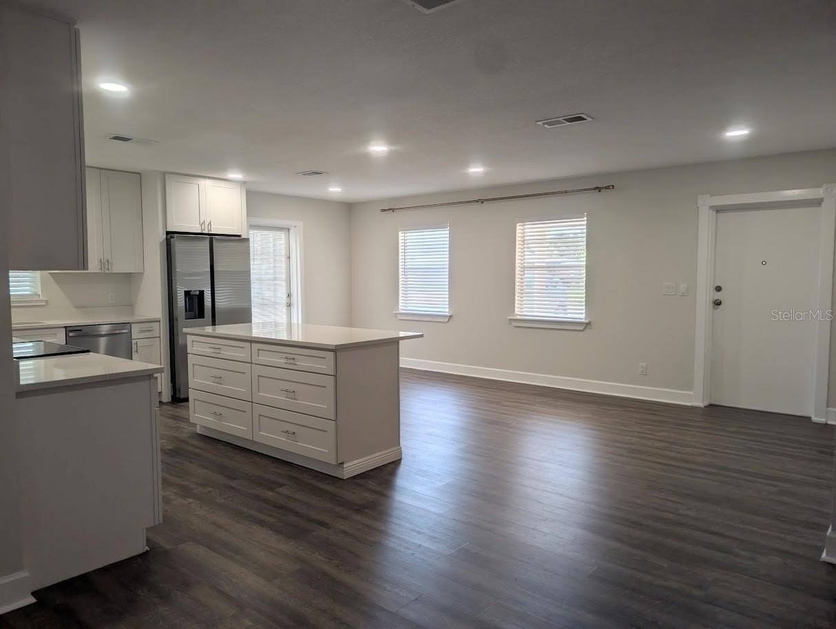 3902 W Paxton Ave - Photo 6 of 26