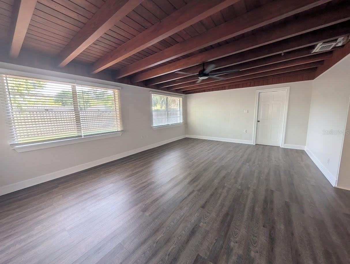 3902 W Paxton Ave - Photo 7 of 26