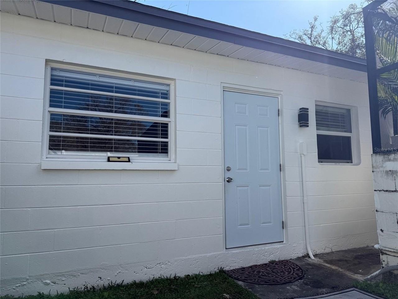705 W River Heights Ave - Photo 2 of 14