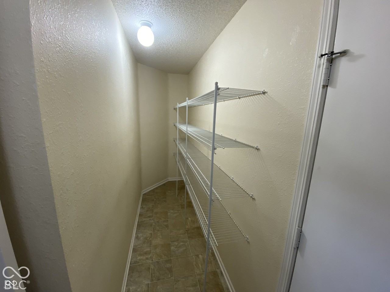 2836 Barnes Ct - Photo 7 of 19