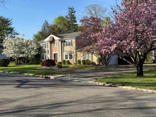 8 Flamingo Rd N - Photo 2 of 21