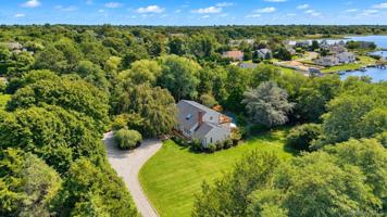 featured image of 2 Tuckahoe Rd