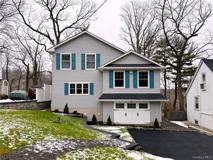 32 General Heath Ave - Photo 1 of 1