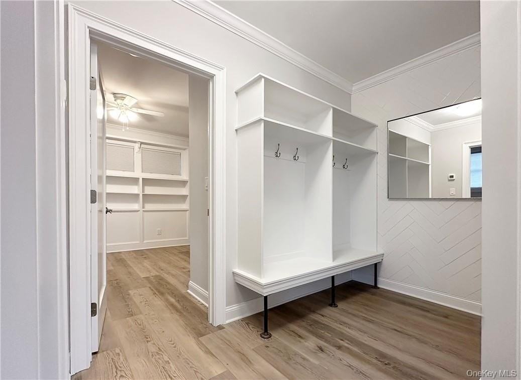 32 General Heath Ave - Photo 7 of 15