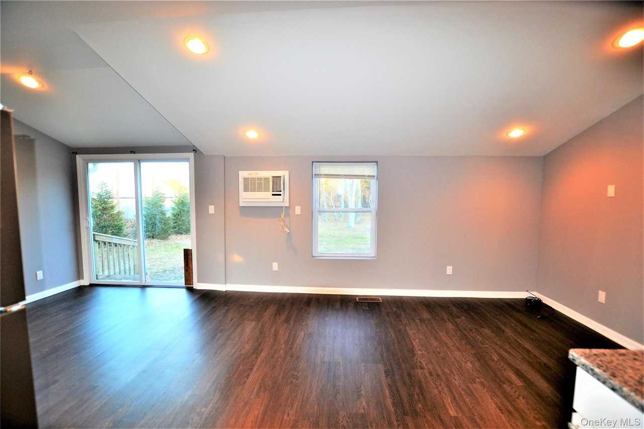 80 Depot Rd #B - Photo 3 of 10