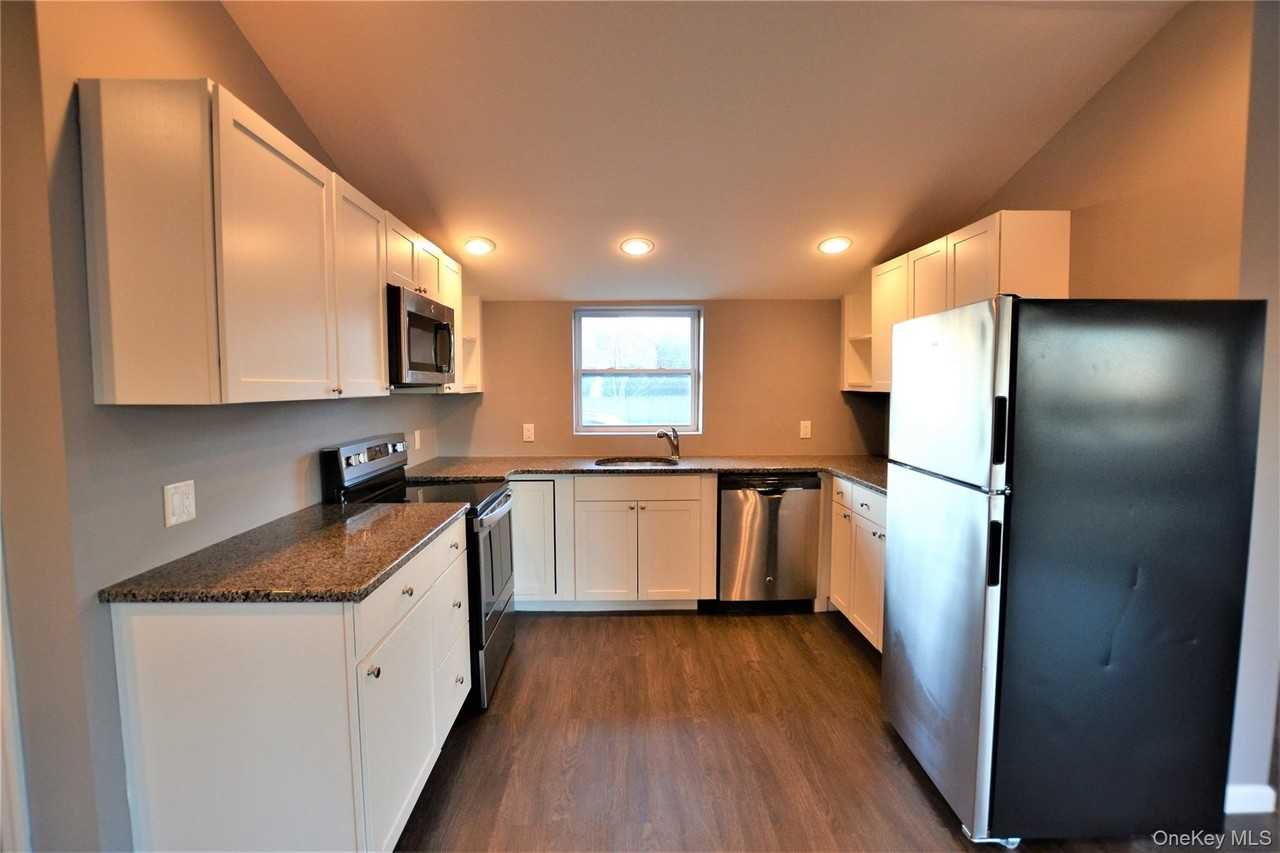 80 Depot Rd #B - Photo 5 of 10