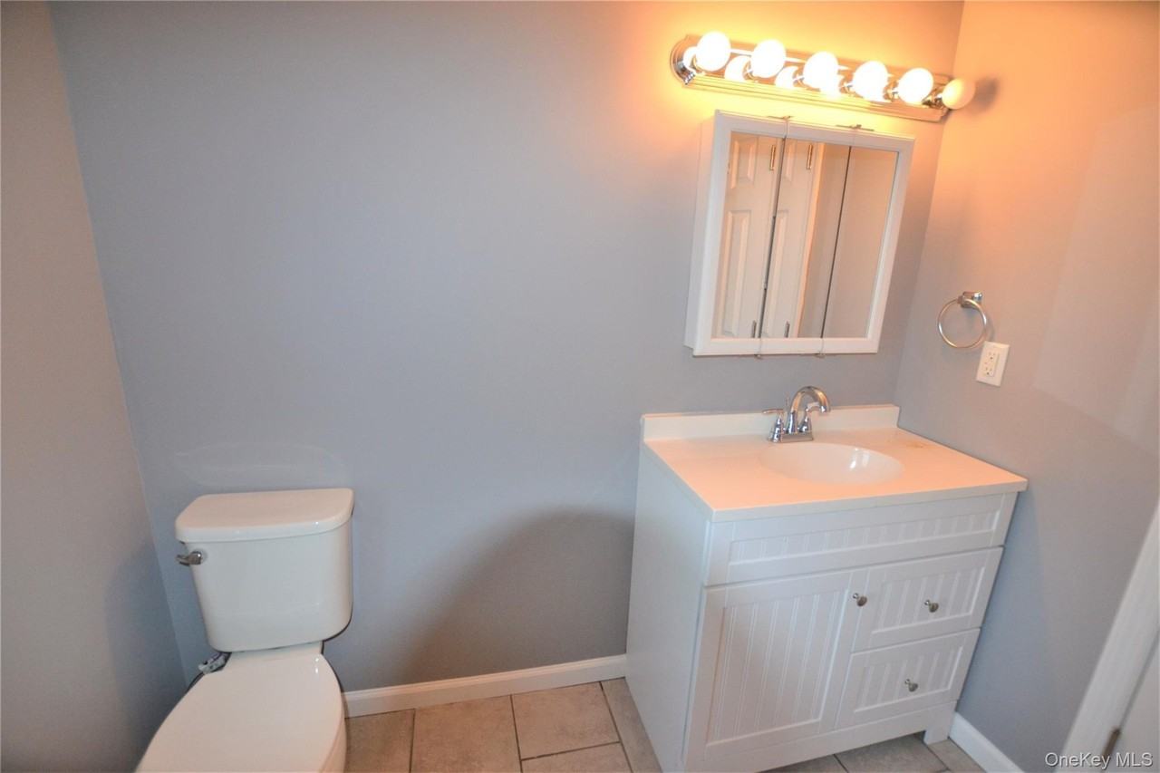 80 Depot Rd #B - Photo 6 of 10