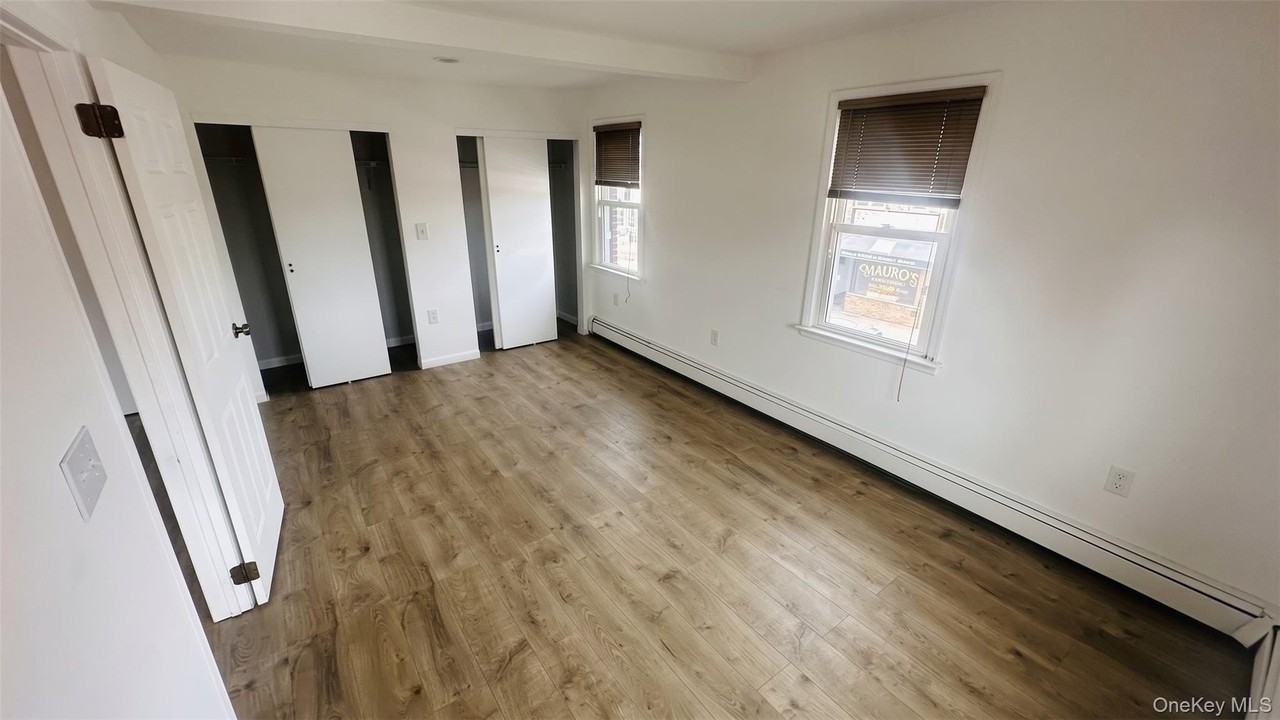 480 Westbury Ave #1 - Photo 6 of 10